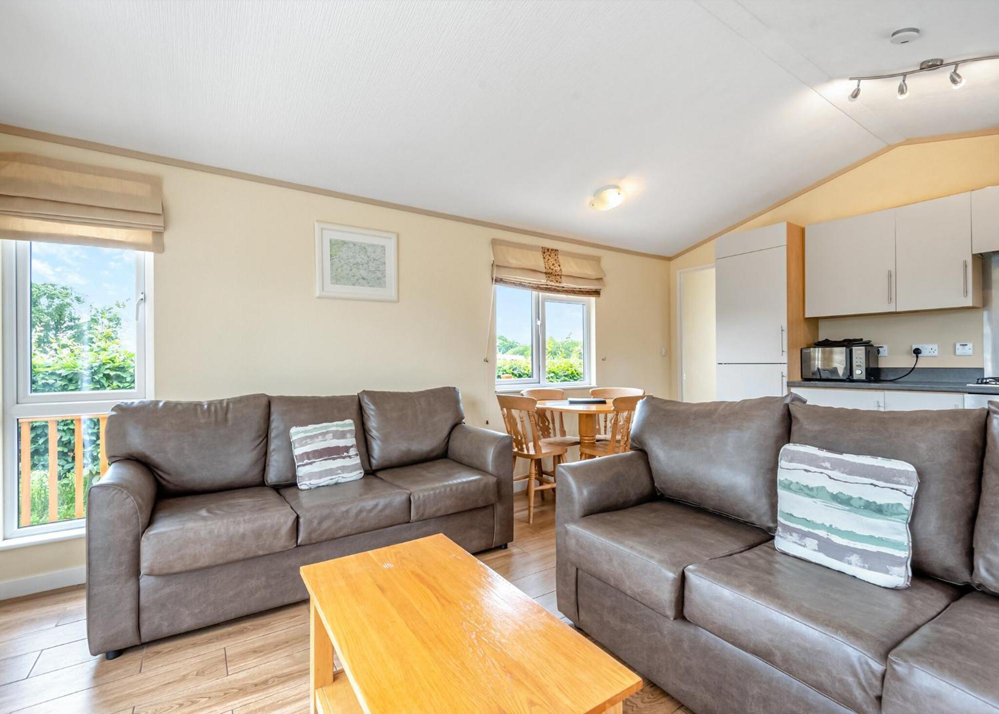 Wigmore Lakes Lodges Cardeston Exterior photo