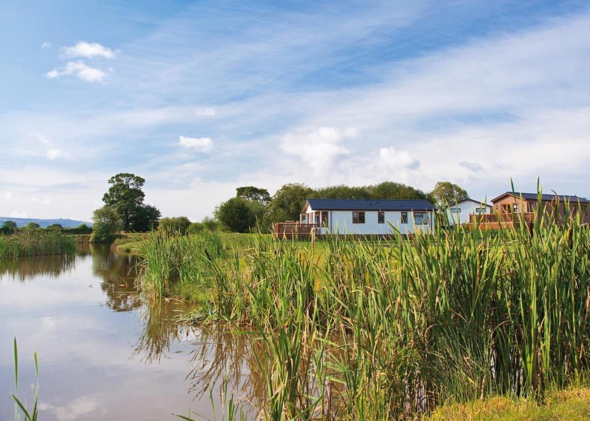 Wigmore Lakes Lodges Cardeston Exterior photo